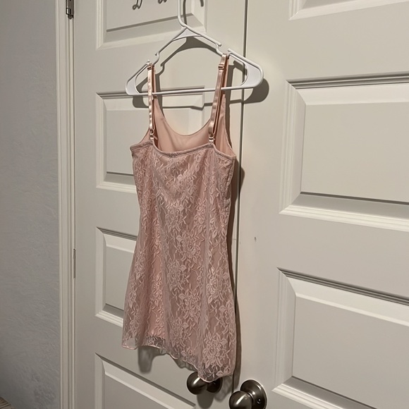 SIZE SMALL - Picture 7 of 8